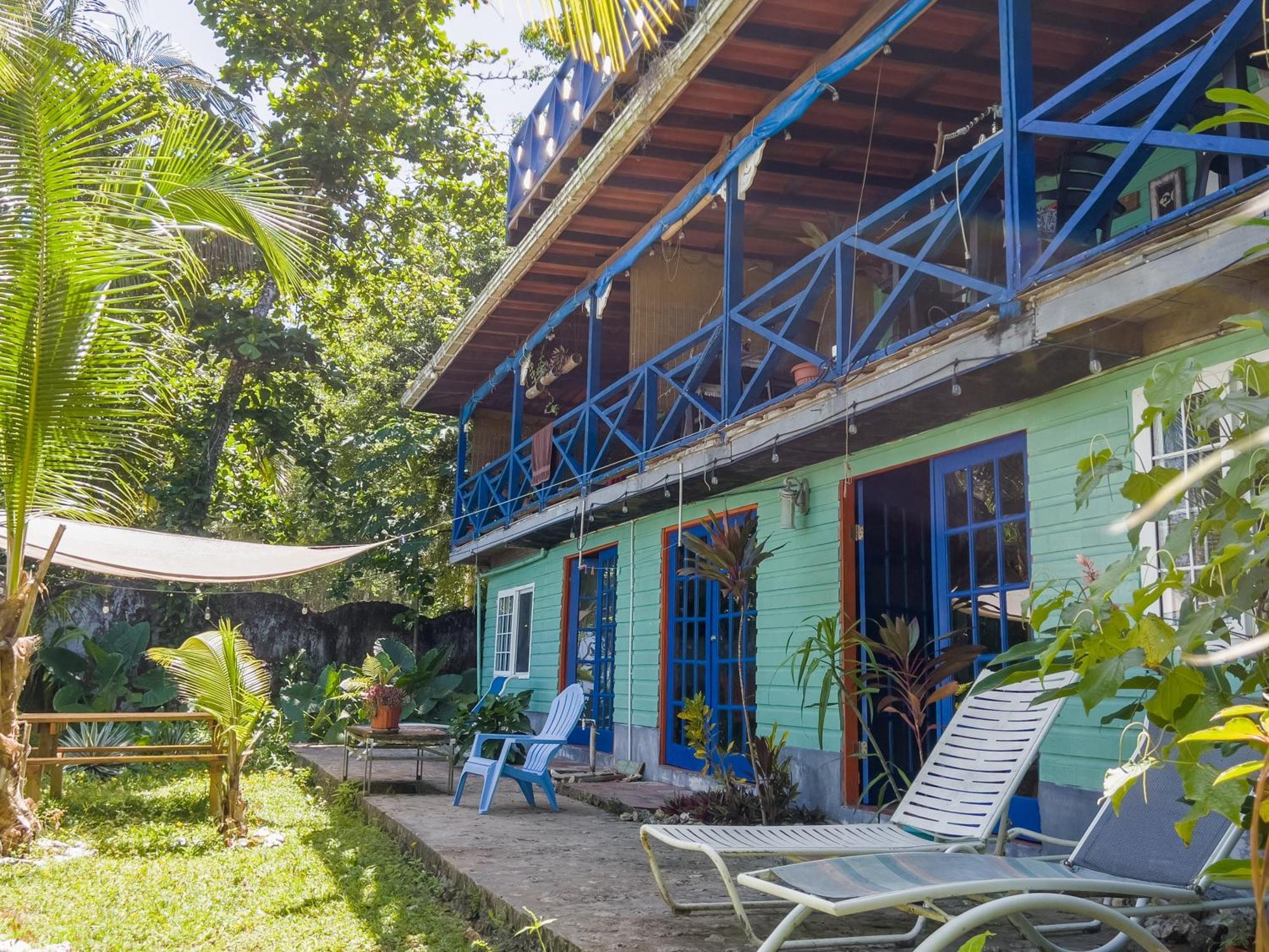 Mosana Reef Garden B&B Bocas Town Exterior photo