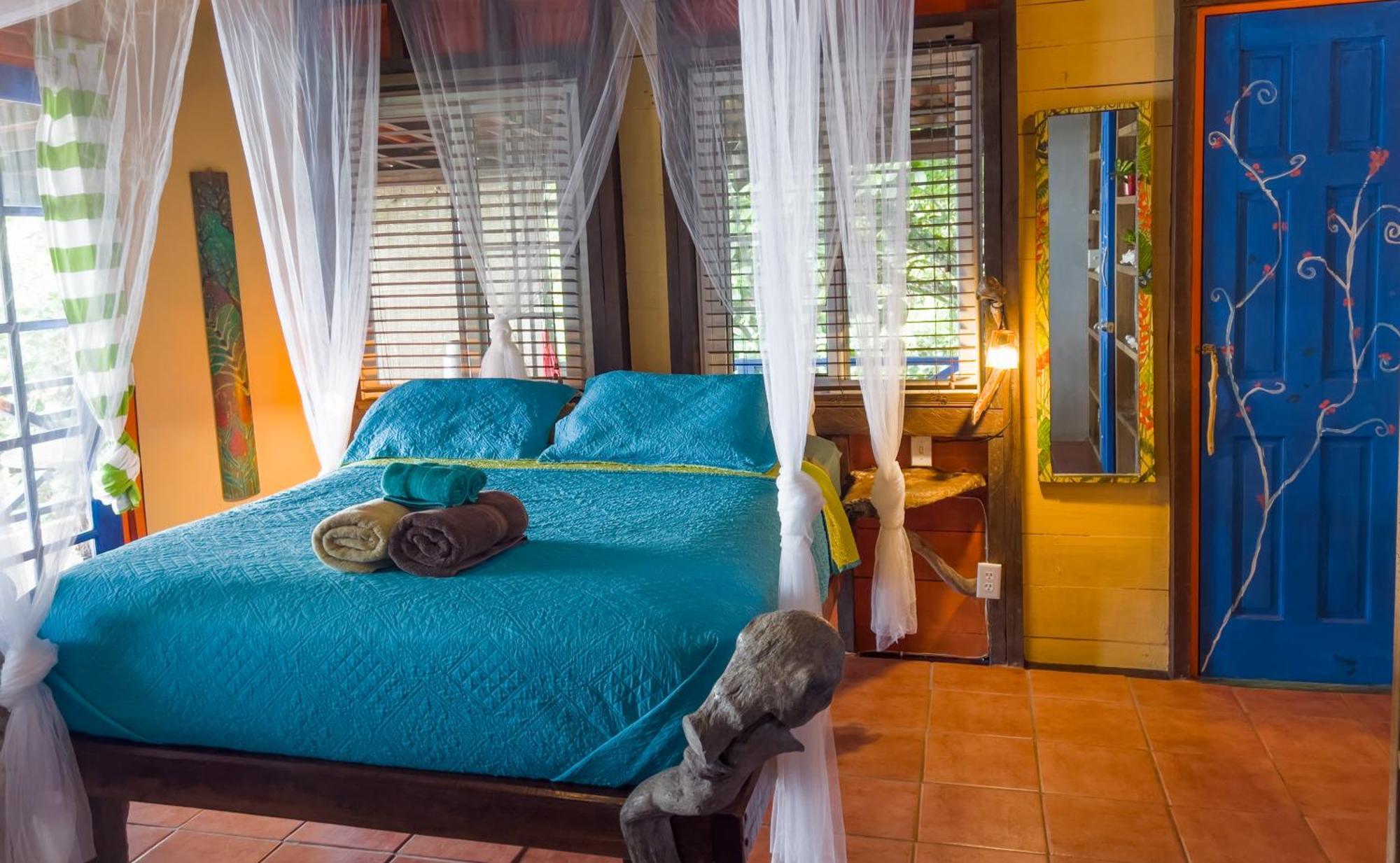 Mosana Reef Garden B&B Bocas Town Exterior photo